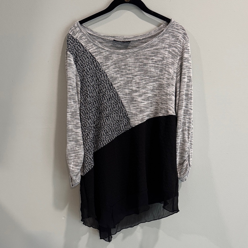 Style & Co. Heather Gray‎ and Black Blouse